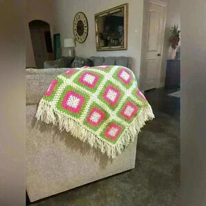 Vintage Handmade Crochet Pink Green Granny Square Patchwork Afghan Throw Fringe